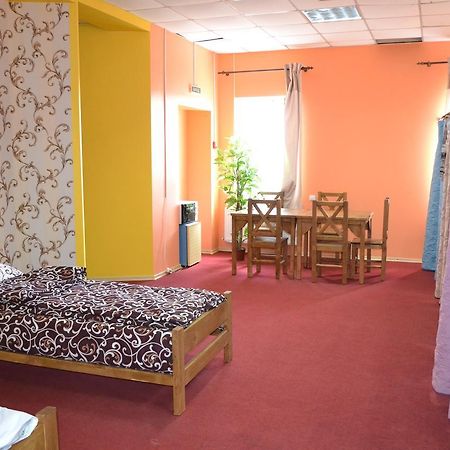 Hostel Vip ヴィーンヌィツャ エクステリア 写真