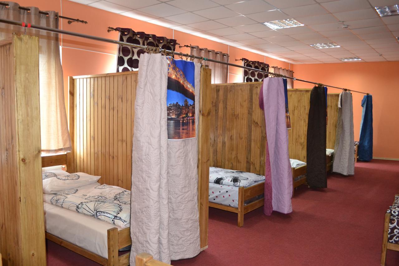 Hostel Vip ヴィーンヌィツャ エクステリア 写真